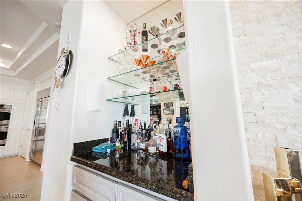 9213 Las Manaitas, Las Vegas, NV 89144