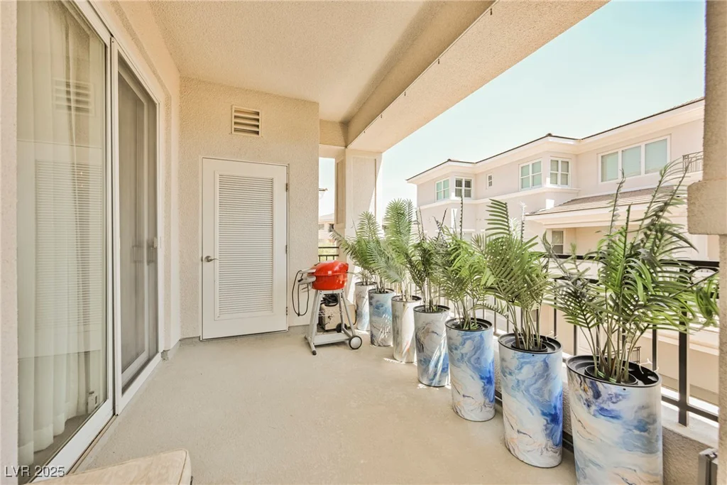 9213 Las Manaitas, Las Vegas, NV 89144