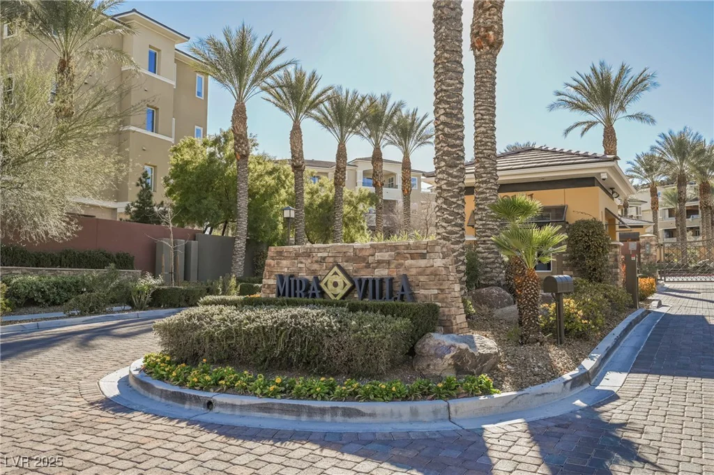 9213 Las Manaitas, Las Vegas, NV 89144