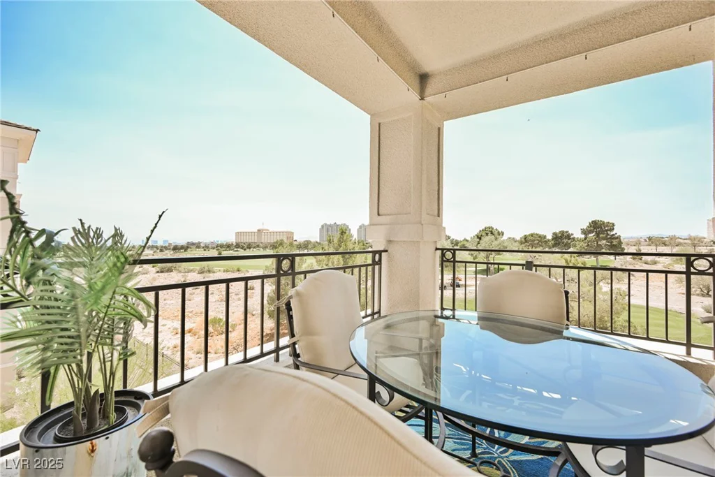 9213 Las Manaitas, Las Vegas, NV 89144
