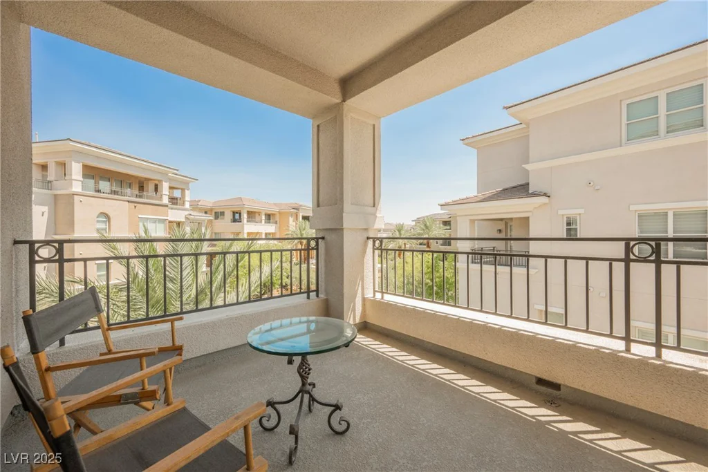 9213 Las Manaitas, Las Vegas, NV 89144