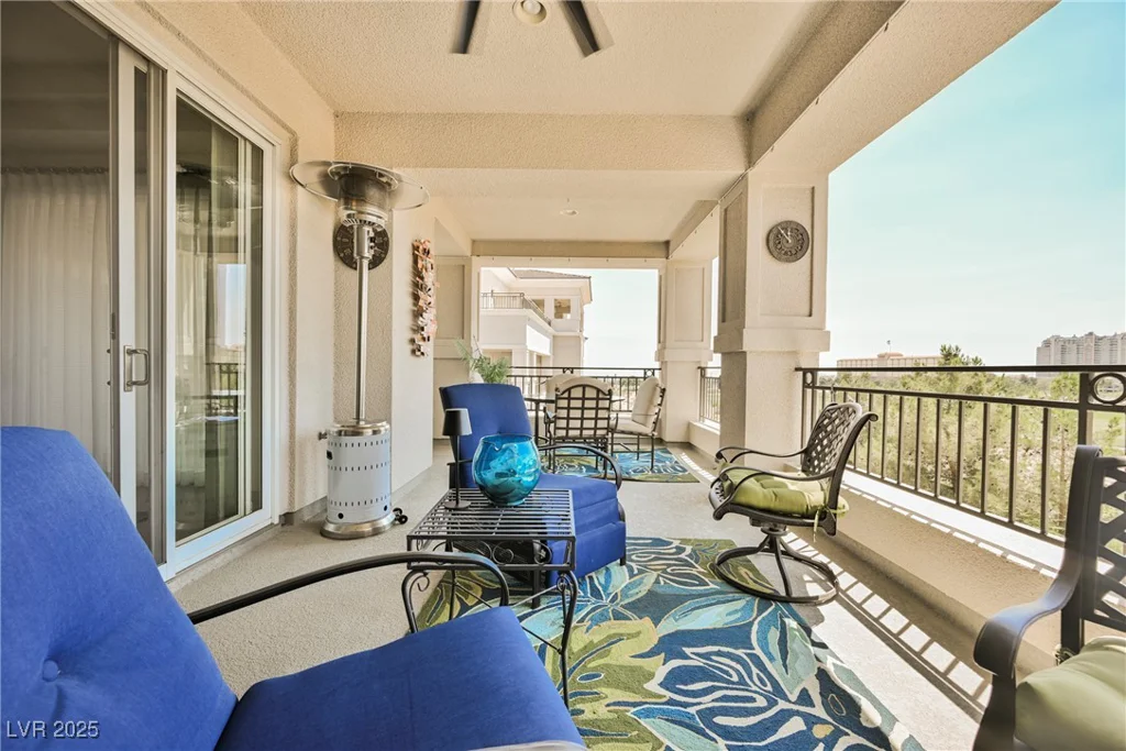 9213 Las Manaitas, Las Vegas, NV 89144