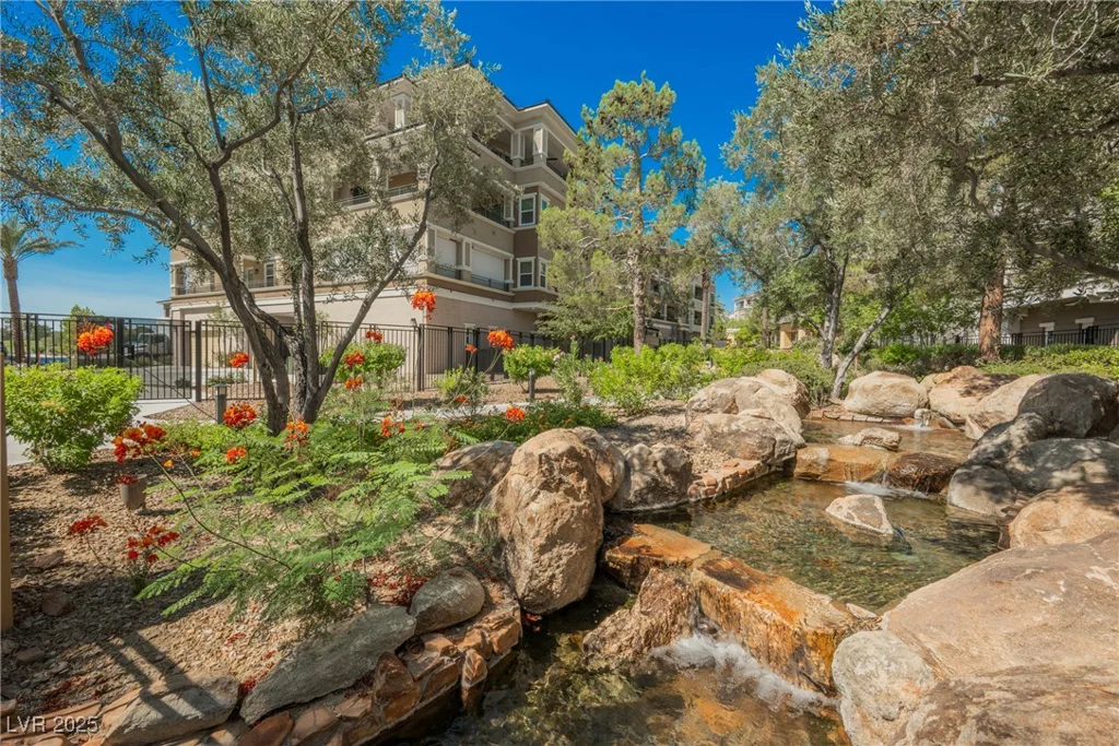 9213 Las Manaitas, Las Vegas, NV 89144