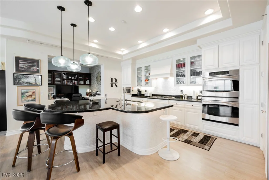 9213 Las Manaitas, Las Vegas, NV 89144