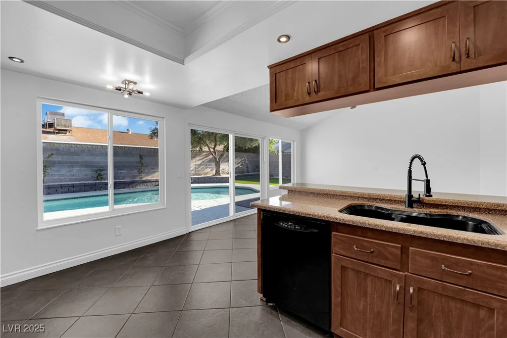 6791 Greengrove, Las Vegas, NV 89103