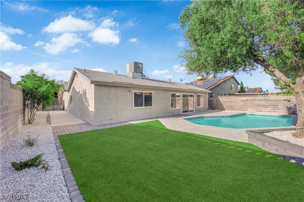 6791 Greengrove, Las Vegas, NV 89103