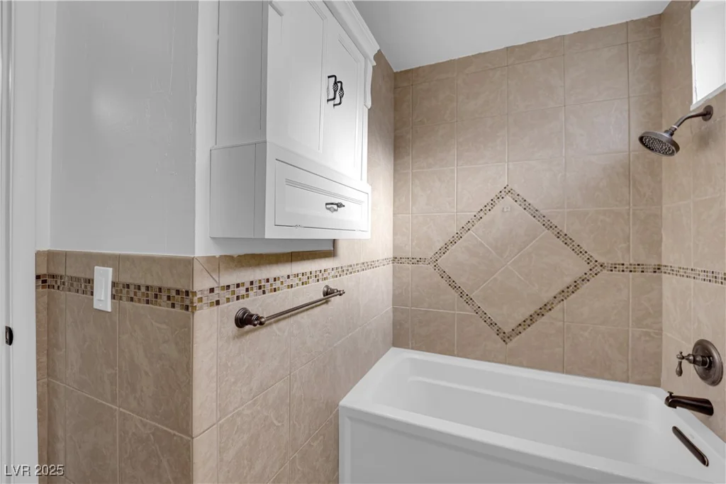 6791 Greengrove, Las Vegas, NV 89103