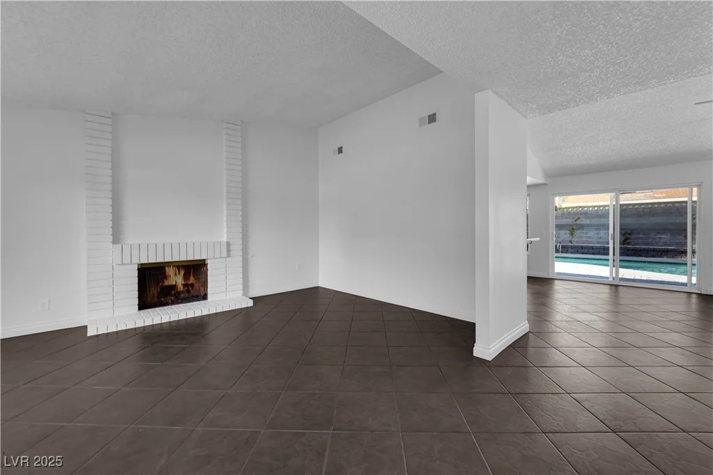 6791 Greengrove, Las Vegas, NV 89103