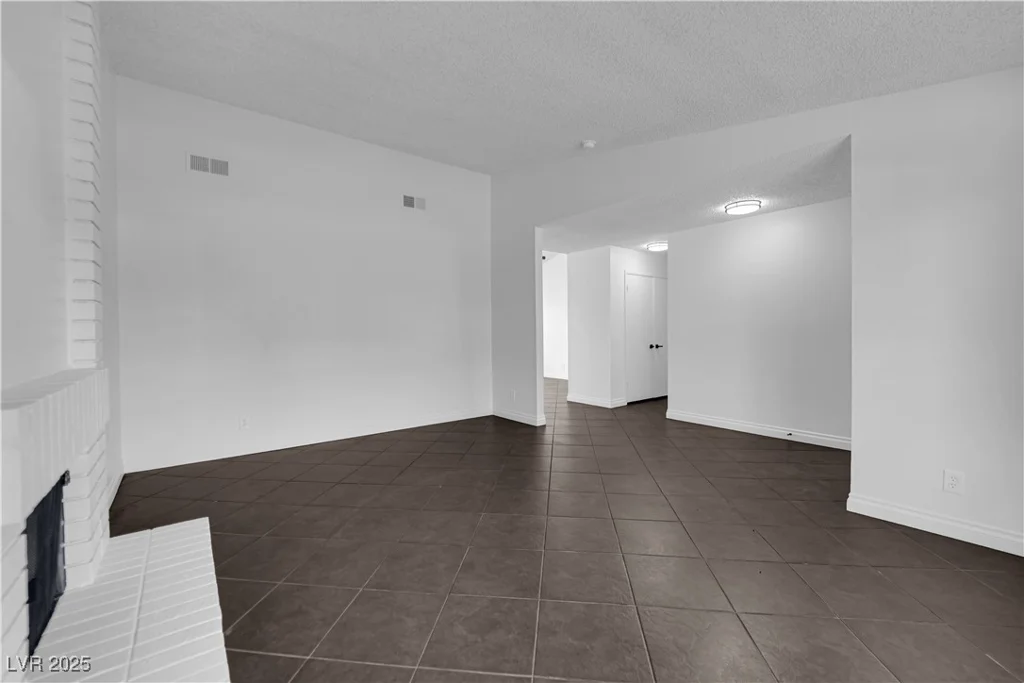 6791 Greengrove, Las Vegas, NV 89103