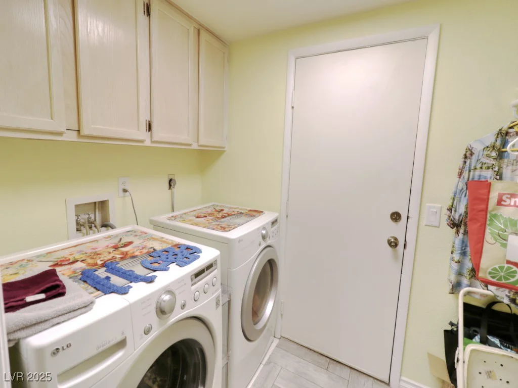 1520 Camarillo, North Las Vegas, NV 89031