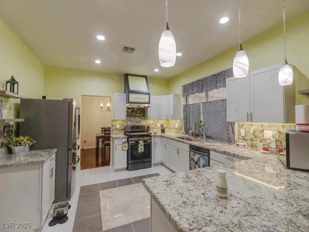 1520 Camarillo, North Las Vegas, NV 89031