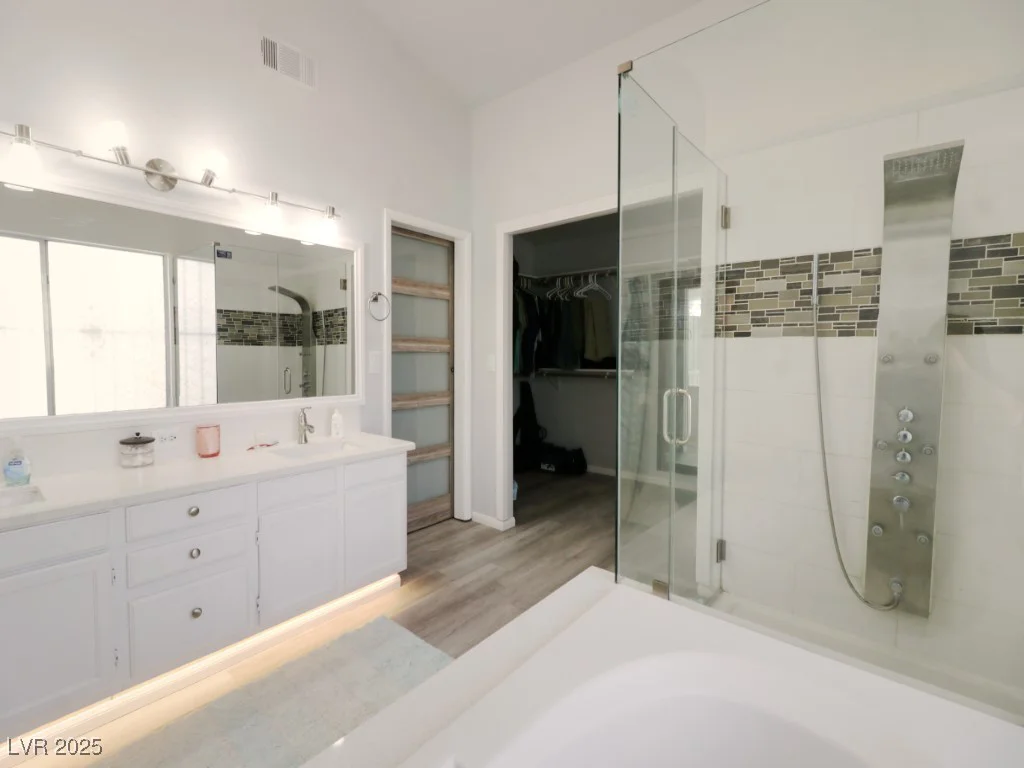 1520 Camarillo, North Las Vegas, NV 89031