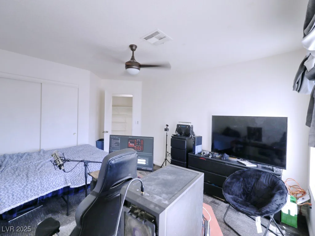 1520 Camarillo, North Las Vegas, NV 89031
