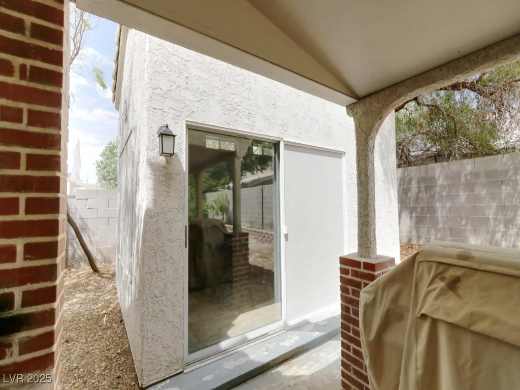 1520 Camarillo, North Las Vegas, NV 89031