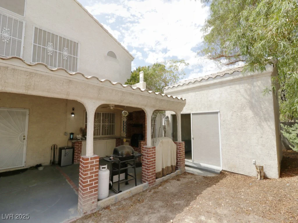 1520 Camarillo, North Las Vegas, NV 89031