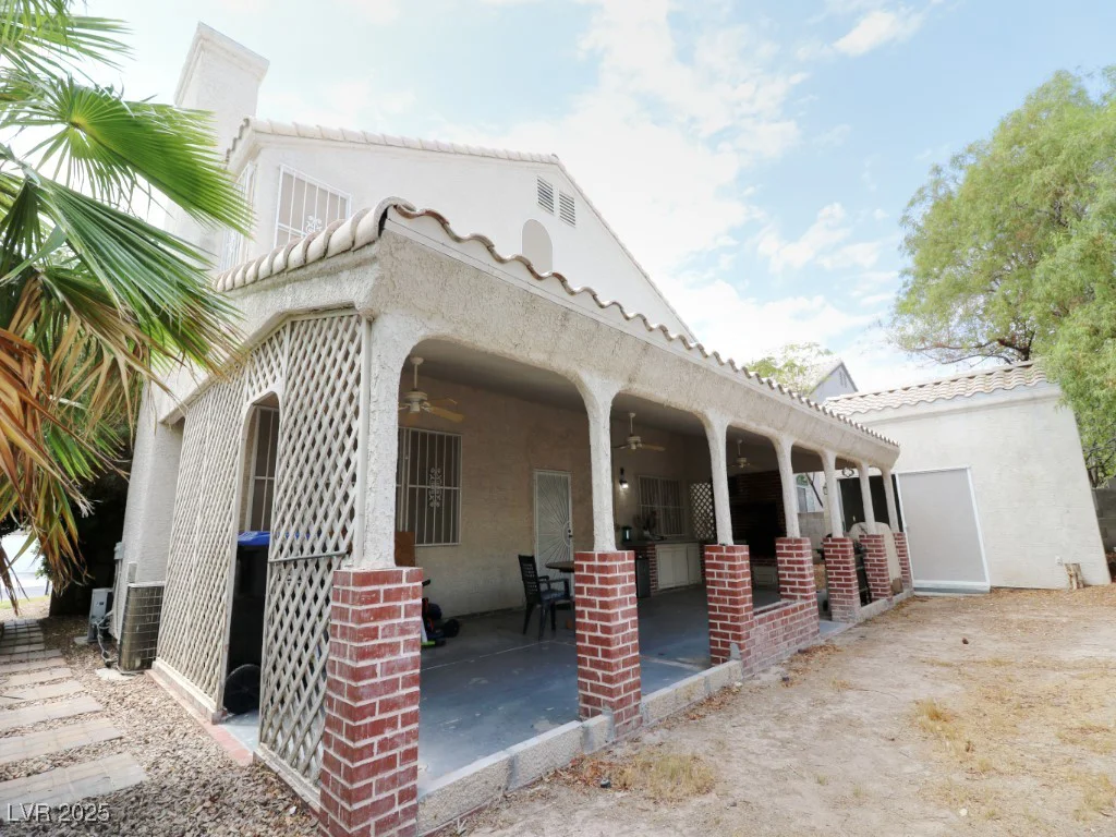 1520 Camarillo, North Las Vegas, NV 89031