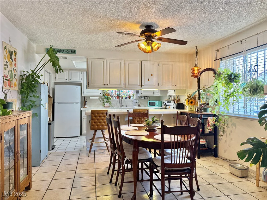 3245 Arville, Las Vegas, NV 89102