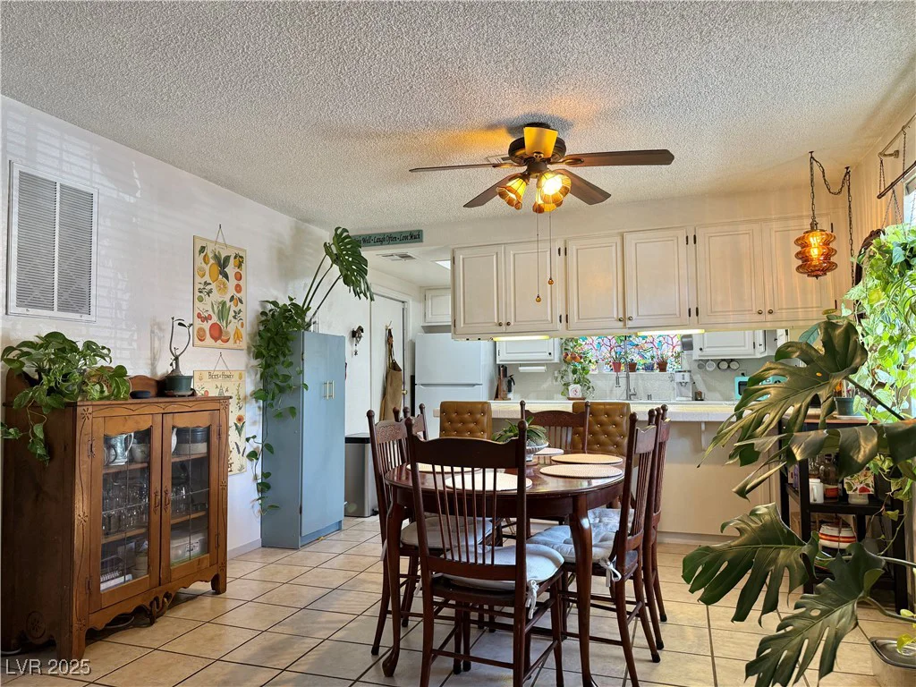 3245 Arville, Las Vegas, NV 89102