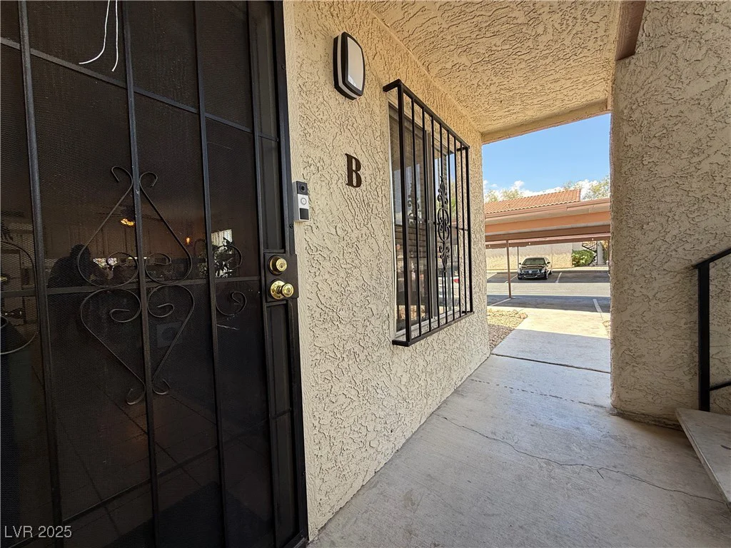 3245 Arville, Las Vegas, NV 89102