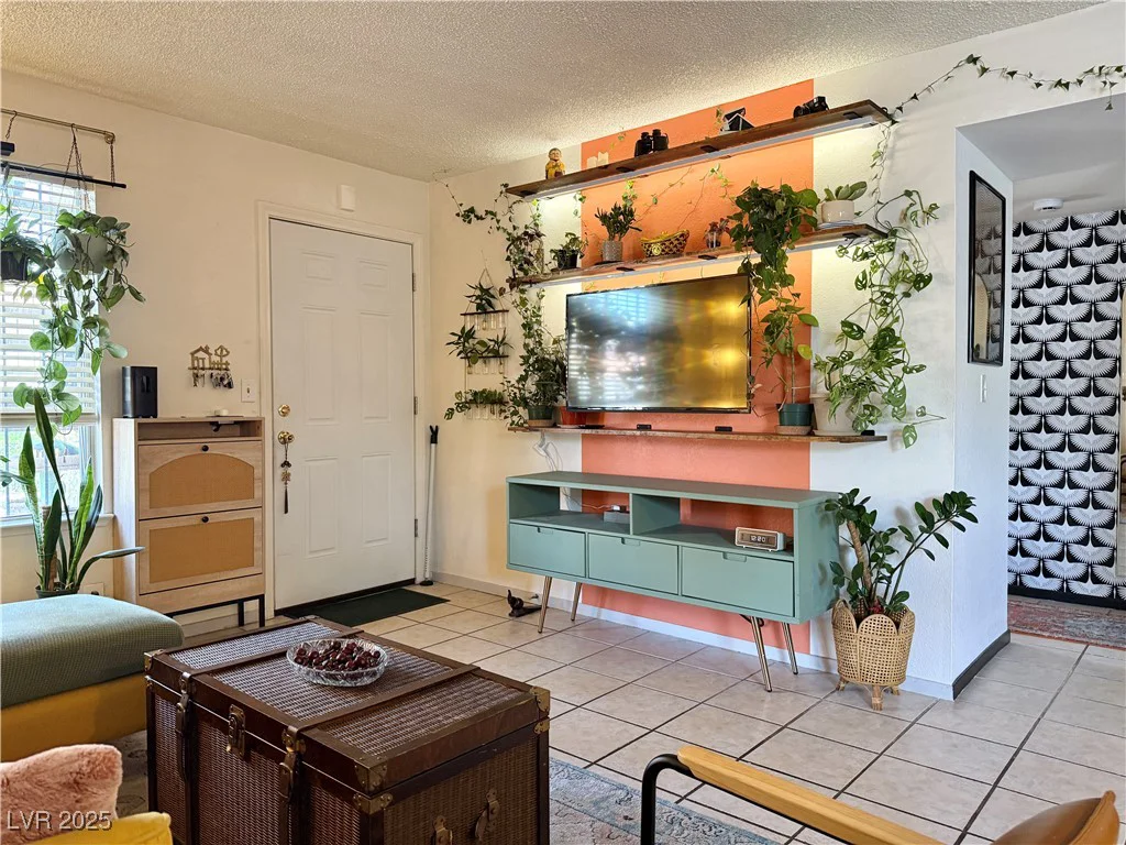 3245 Arville, Las Vegas, NV 89102