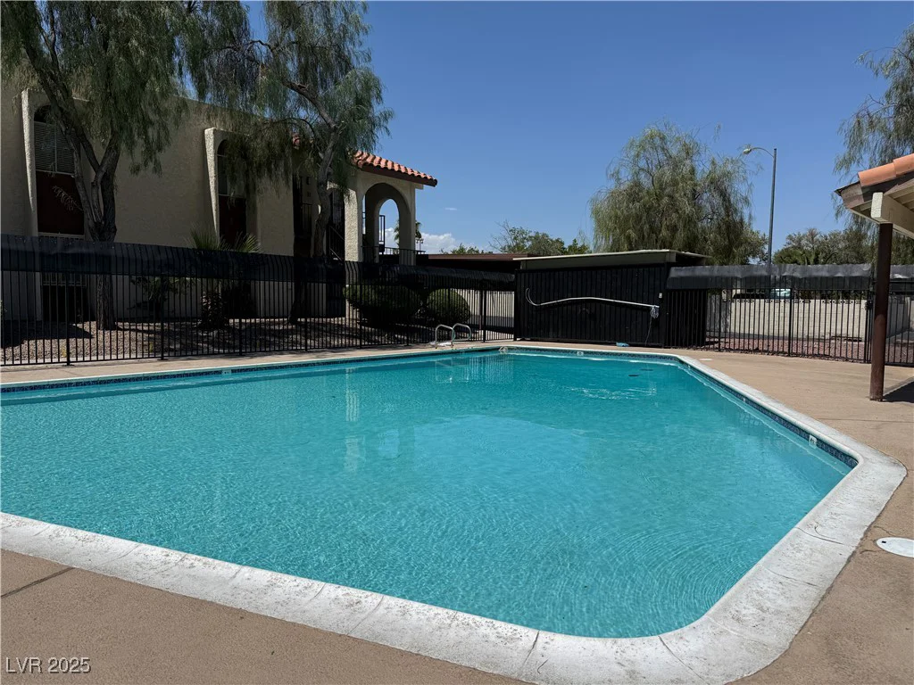 3245 Arville, Las Vegas, NV 89102