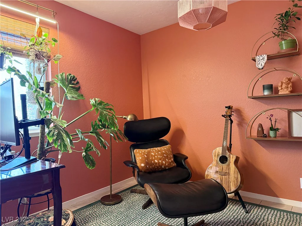3245 Arville, Las Vegas, NV 89102