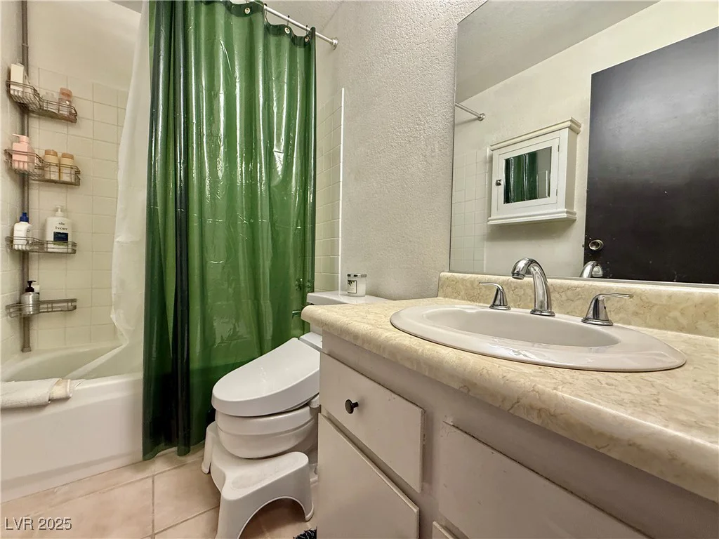 3245 Arville, Las Vegas, NV 89102