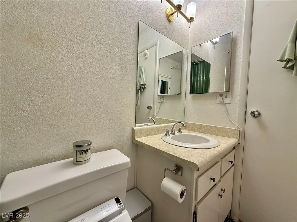 3245 Arville, Las Vegas, NV 89102