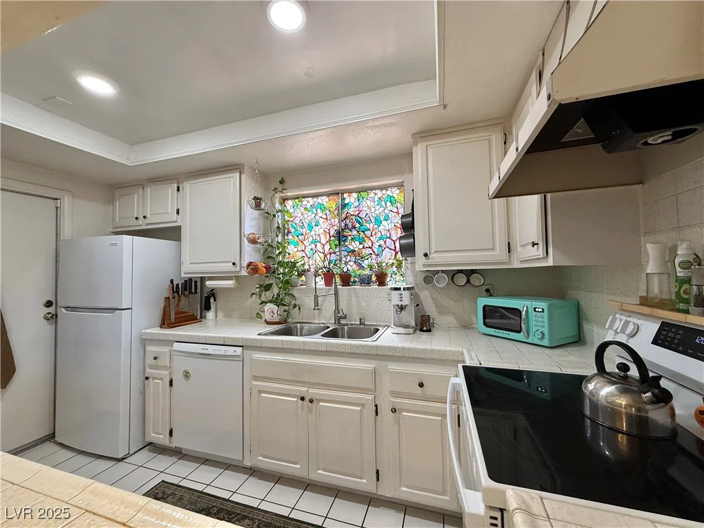 3245 Arville, Las Vegas, NV 89102