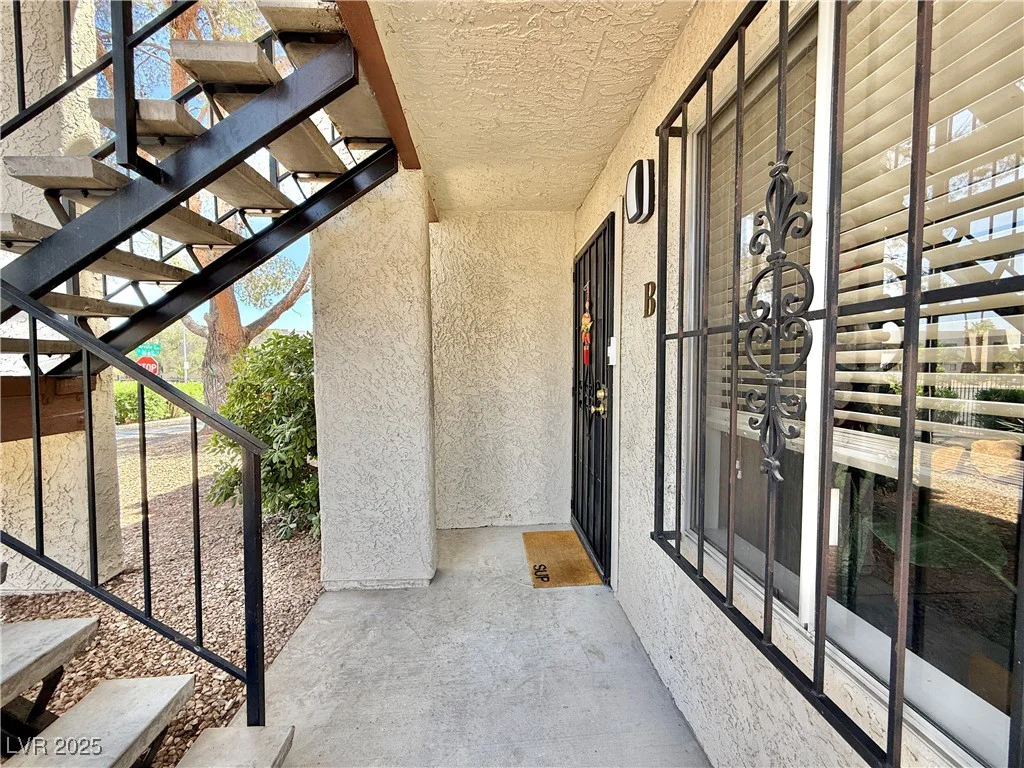 3245 Arville, Las Vegas, NV 89102