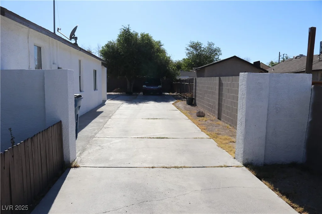 50 27th, Las Vegas, NV 89101