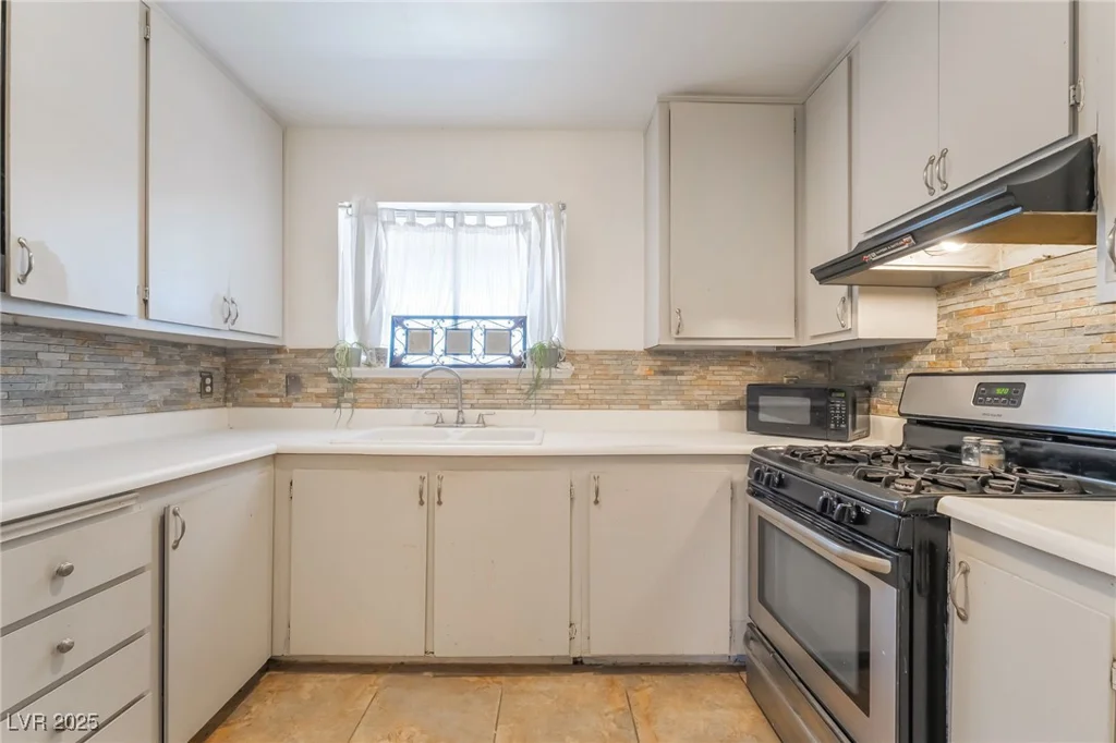 204 Cimarron, Henderson, NV 89002
