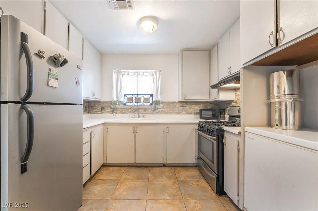 204 Cimarron, Henderson, NV 89002