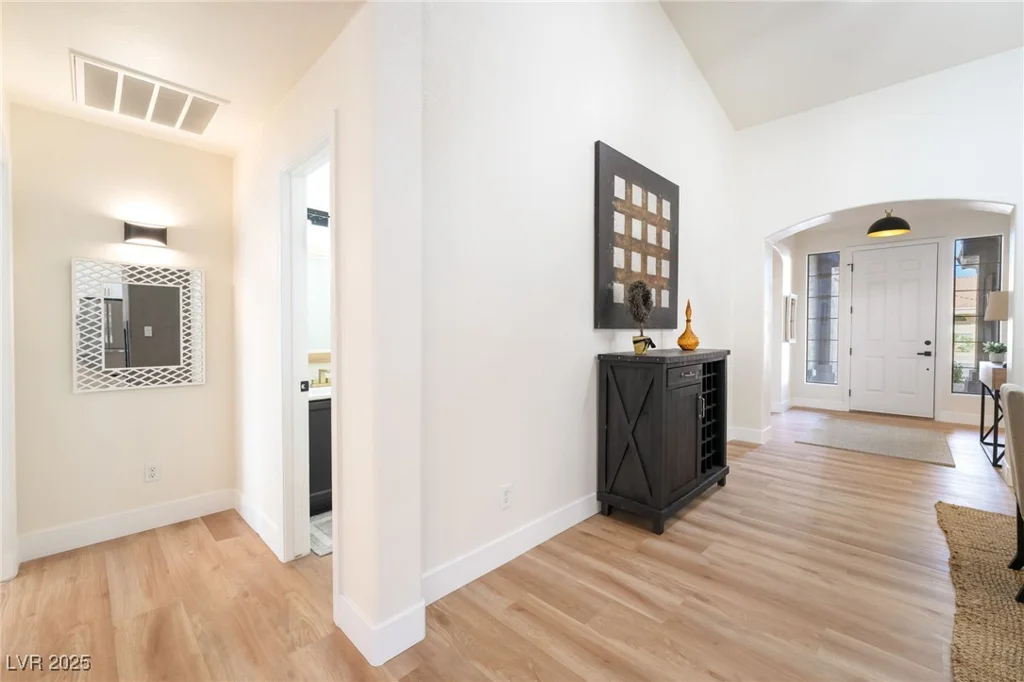 1901 Rolling Dunes, Las Vegas, NV 89117