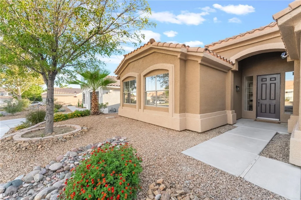 1901 Rolling Dunes, Las Vegas, NV 89117