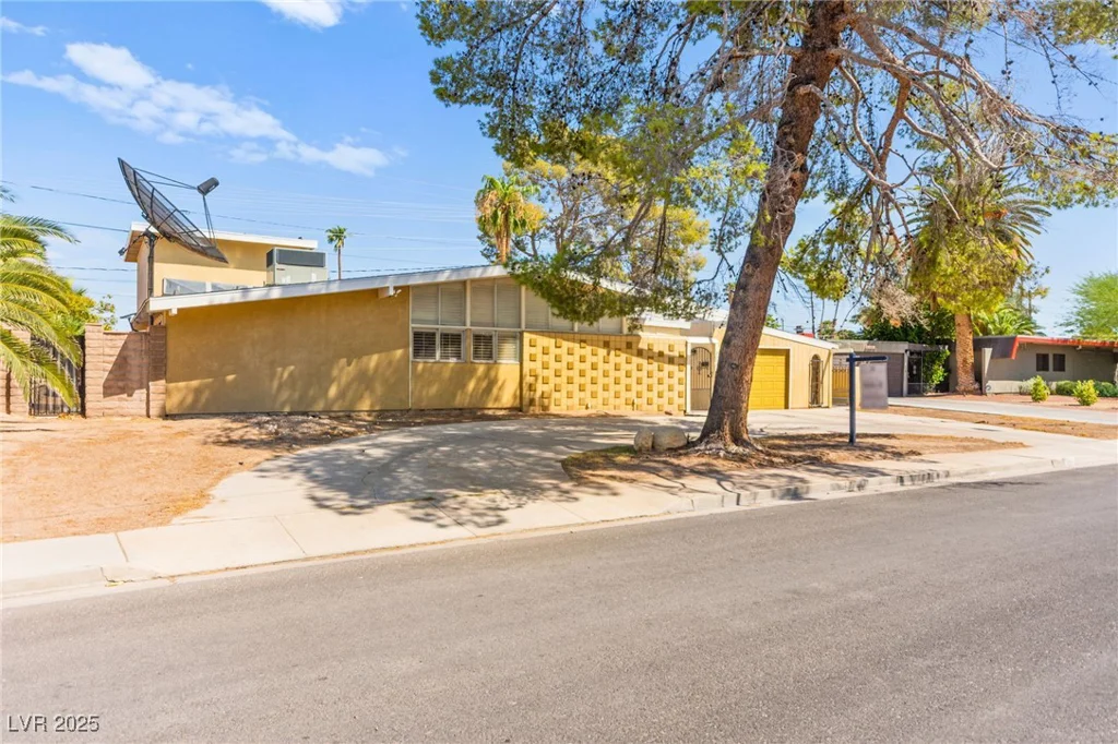 3368 Nahatan, Las Vegas, NV 89169