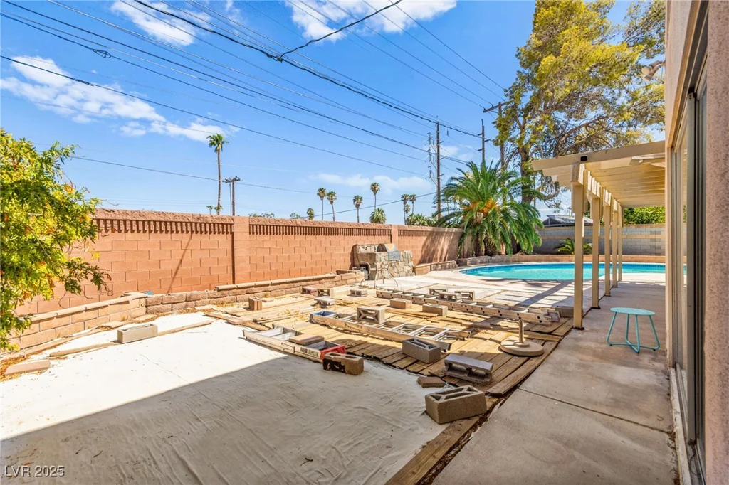 3368 Nahatan, Las Vegas, NV 89169
