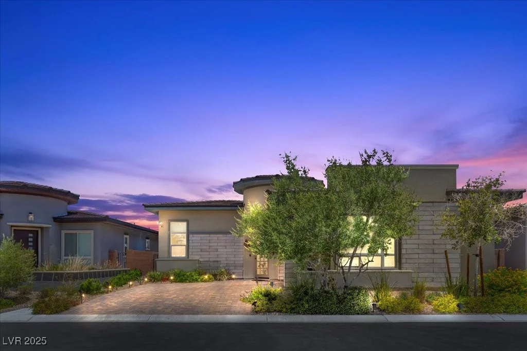 6722 Desert Crimson, Las Vegas, NV 89148