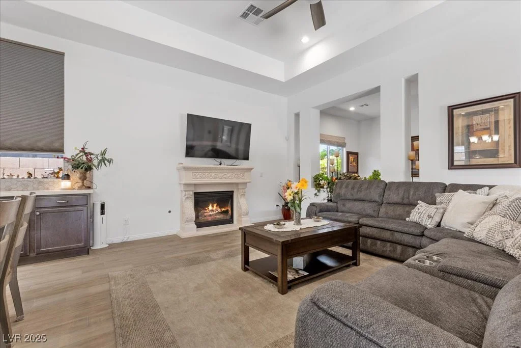 6722 Desert Crimson, Las Vegas, NV 89148