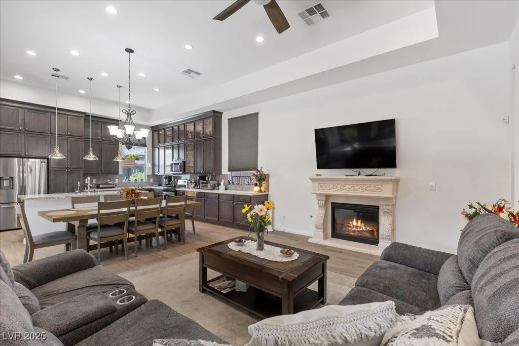 6722 Desert Crimson, Las Vegas, NV 89148