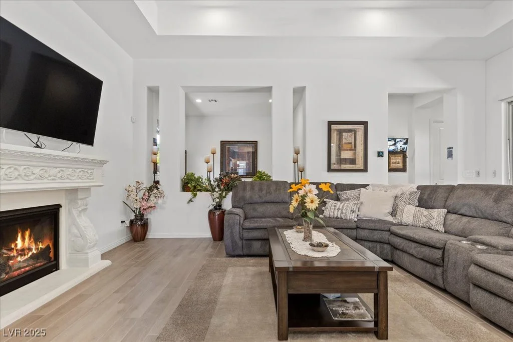 6722 Desert Crimson, Las Vegas, NV 89148