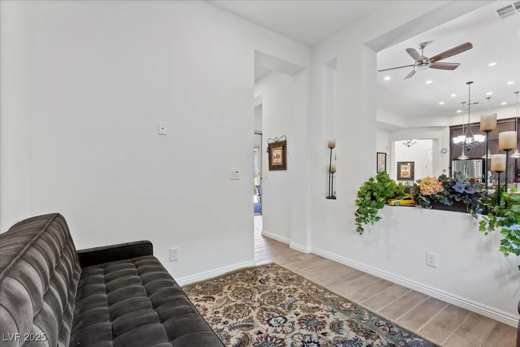 6722 Desert Crimson, Las Vegas, NV 89148