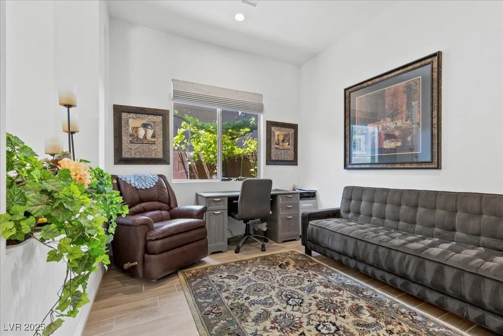 6722 Desert Crimson, Las Vegas, NV 89148