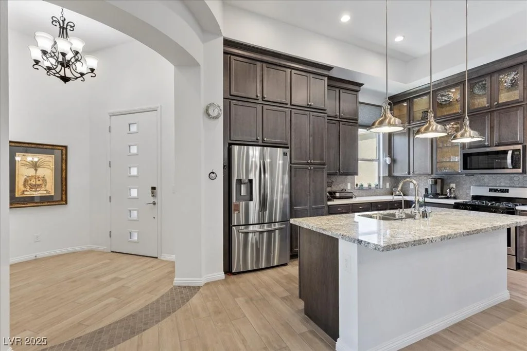 6722 Desert Crimson, Las Vegas, NV 89148