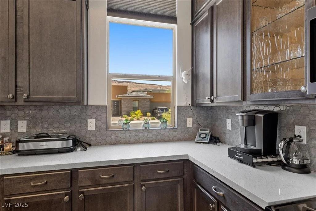 6722 Desert Crimson, Las Vegas, NV 89148