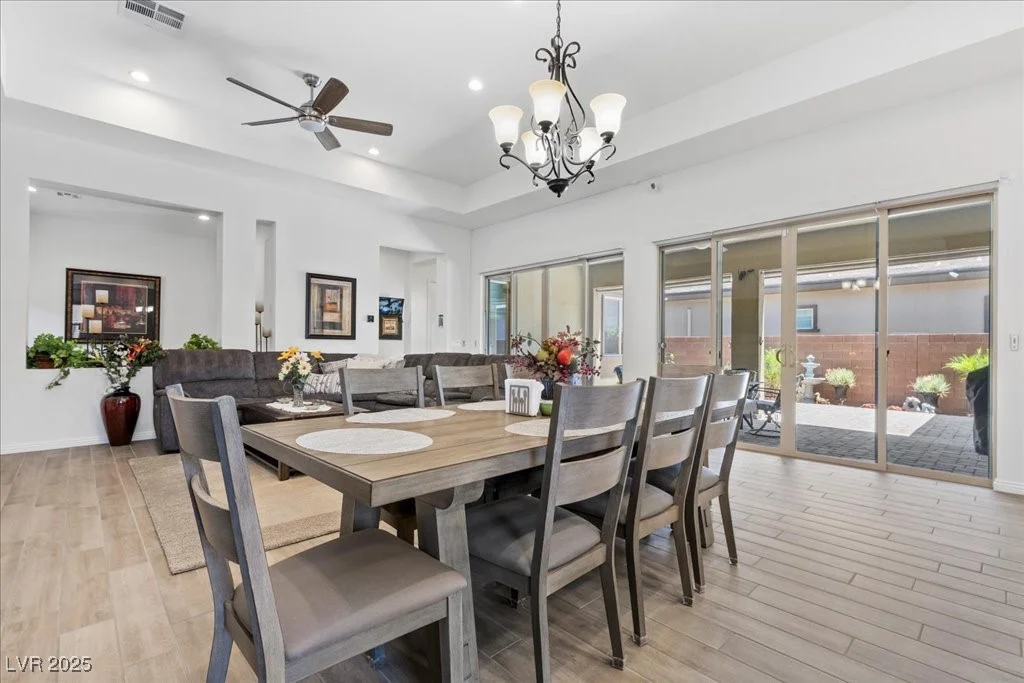 6722 Desert Crimson, Las Vegas, NV 89148