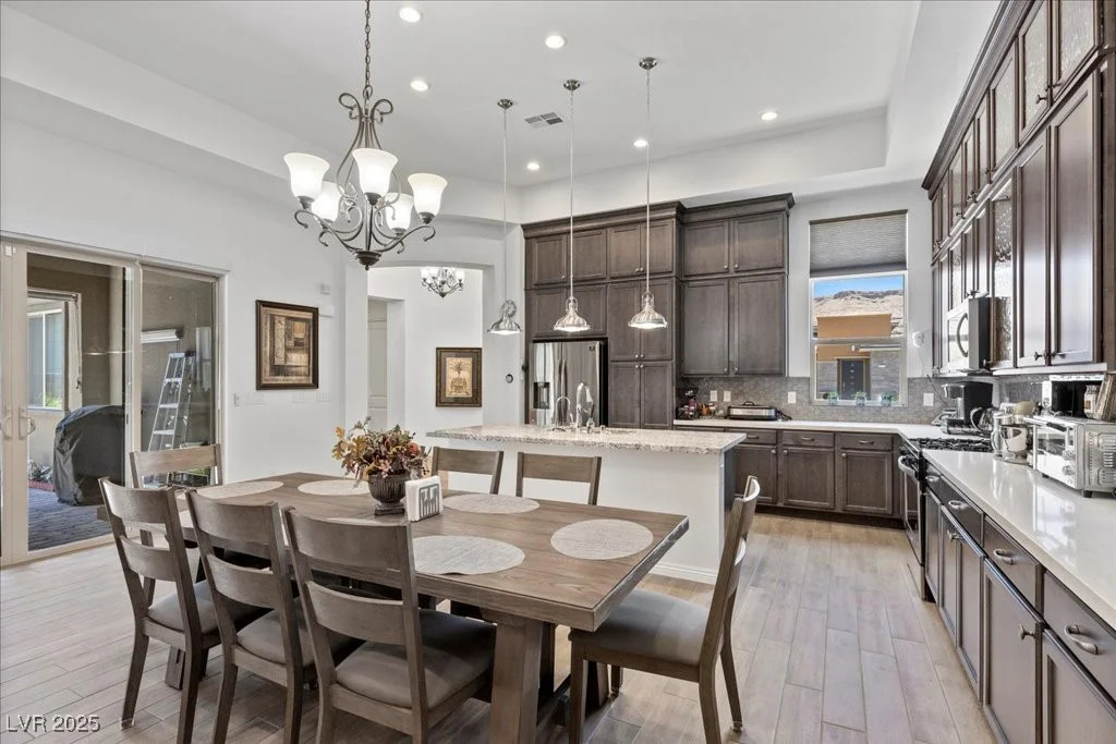 6722 Desert Crimson, Las Vegas, NV 89148