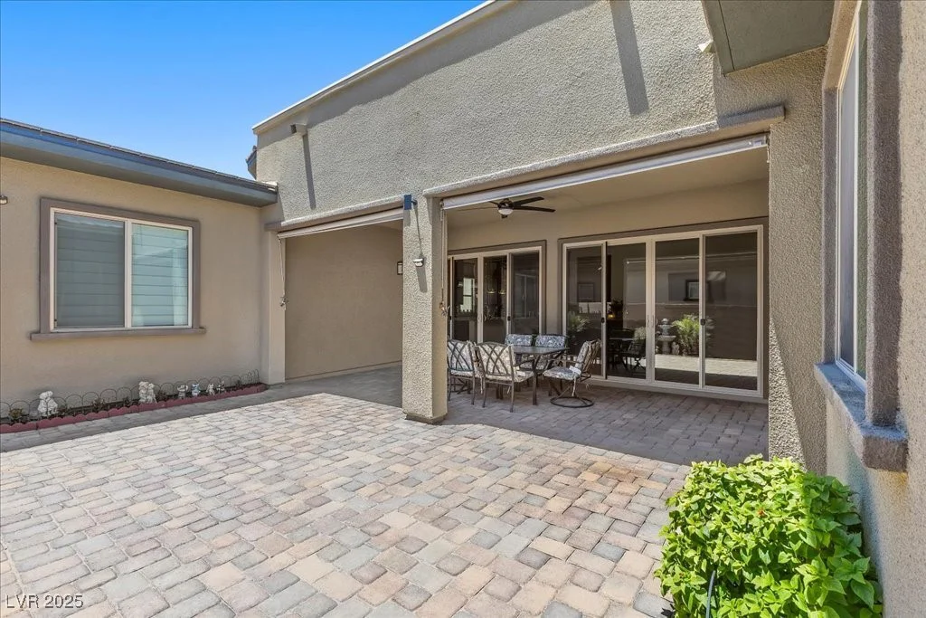 6722 Desert Crimson, Las Vegas, NV 89148