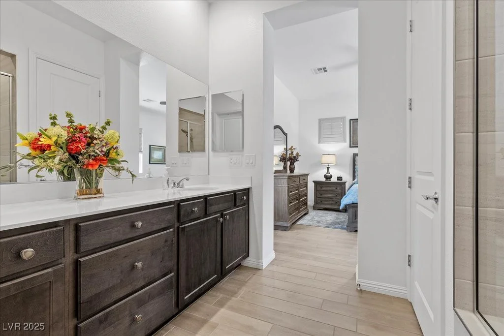 6722 Desert Crimson, Las Vegas, NV 89148