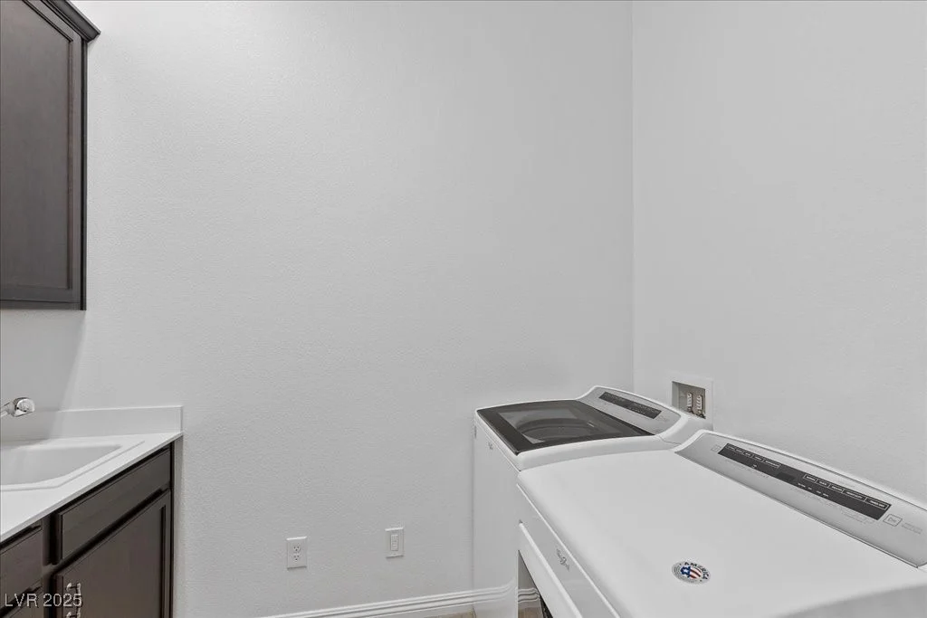 6722 Desert Crimson, Las Vegas, NV 89148